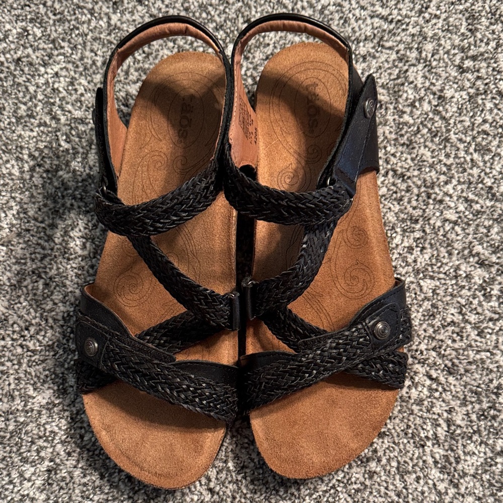Taos Women's Black Sandals